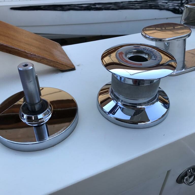 yacht refitting
